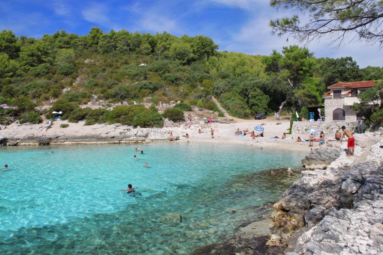 Family Friendly Apartments With A Swimming Pool Zavalatica, Korcula - 183 Exterior photo